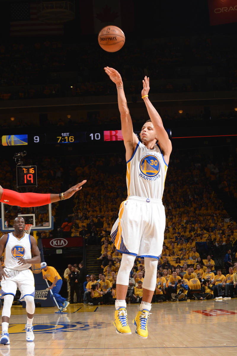 伊森首发搭档阿门收奇效，火箭大胜湖人20分，东契奇成提款机（伊森与阿门首发组合奏效，火箭20分大胜湖人，东契奇成“提款机”）